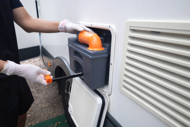 Best Portable toilet rental cost  in Lake Pocotopaug, CT