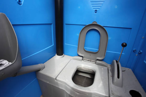 Affordable portable toilet rental in Lake Pocotopaug, CT