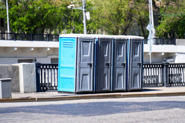 Portable Toilet Options We Offer in Lake Pocotopaug, CT